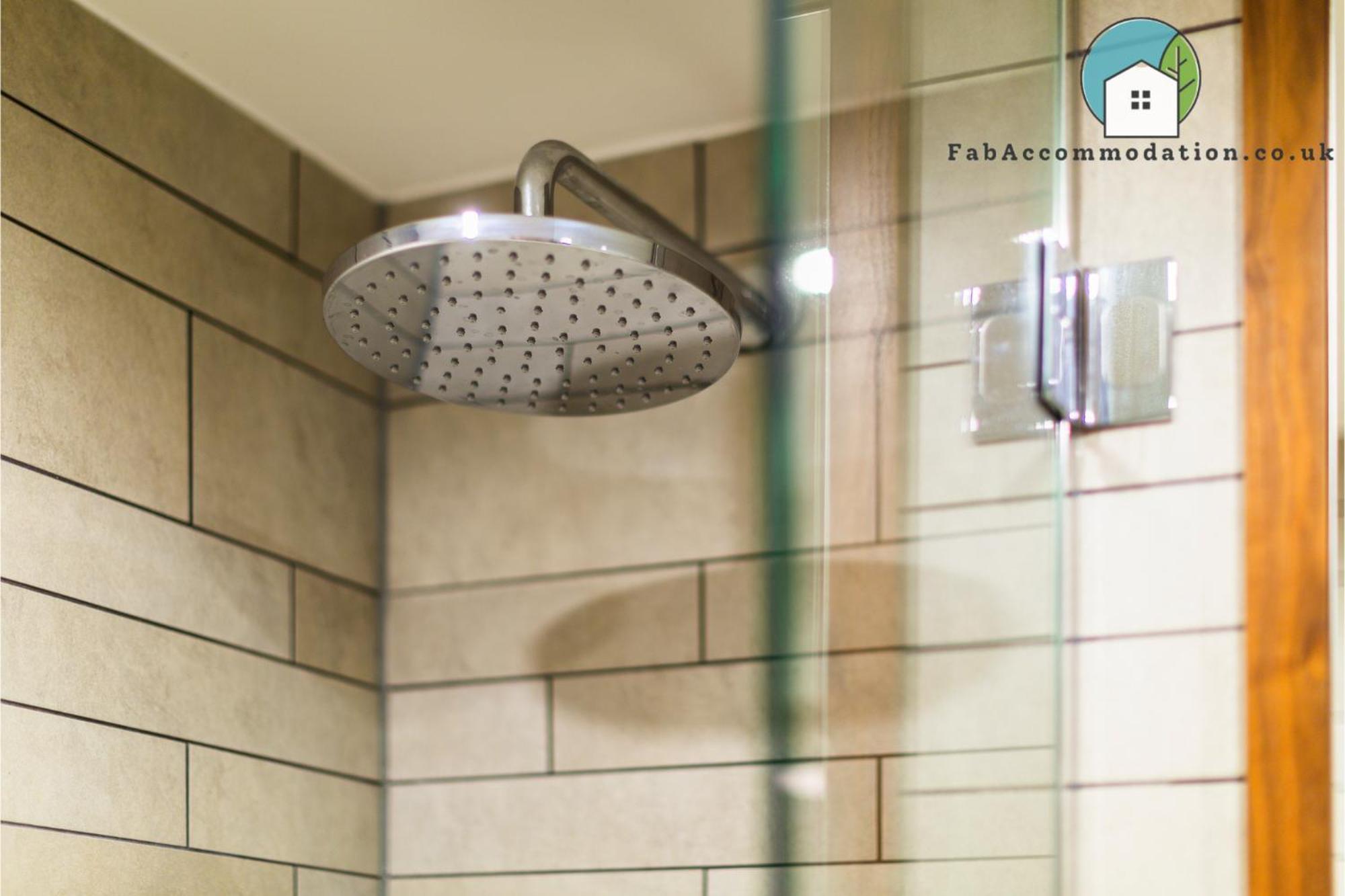 Amazing Flat-Parking Available-By Fabaccommodation Кардіфф Екстер'єр фото